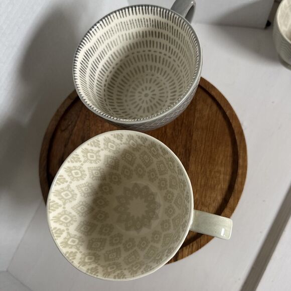 2 Signature Housewares Footed Stoneware 14 oz Mugs Diamonds Dots Lines & Zigzags - Picture 9 of 16